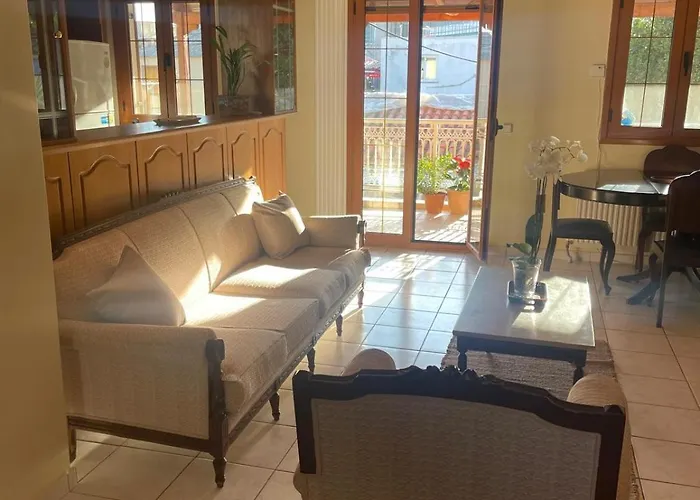 Cedar House A Greek Treasure Tatil Evi