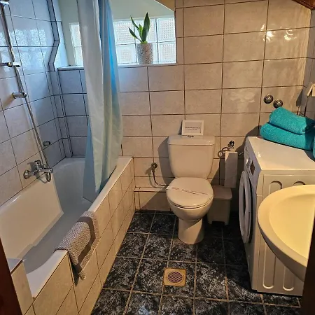 Cedar House A Greek Treasure بيت للعطل *