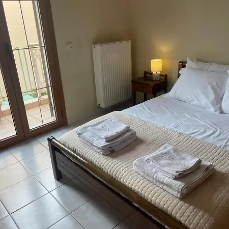 Vakantiehuis Cedar House A Greek Treasure *